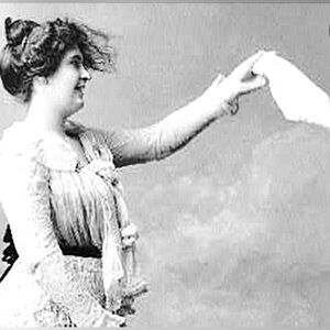 VINTAGE HANKY WHITE ON WHITE
EMBROIDERY  APPLIQUE DRAWN WORK